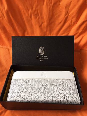 Goyard Petite Maroquinerie GM Wallet In White Size 20x2.3x11cm