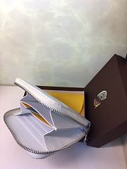 Goyard Zip Wallet In White Size 11x10cm - 5