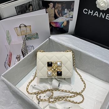 Chanel Resin Stone Small Flap Bag In White AS2251 Size 14.5x5x10.5cm
