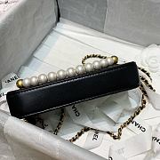 Chanel Double Zip Clutch Pearl Chain Size 19cm - 2