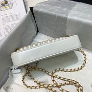 Chanel Double Zip Clutch Pearl Chain In White Size 19cm - 2