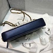 Chanel Double Zip Clutch Pearl Chain In Blue Size 19cm - 3