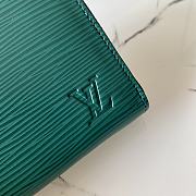 Louis Vuitton Zippy Coin Purse Green Epi Leather M60067 Size 11x8.5x2cm - 5
