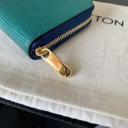 Louis Vuitton Zippy Coin Purse Green Epi Leather M60067 Size 11x8.5x2cm - 4