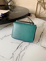 Louis Vuitton Zippy Coin Purse Green Epi Leather M60067 Size 11x8.5x2cm - 3