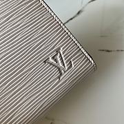 Louis Vuitton Zippy Coin Purse White Epi Leather M60067 Size 11x8.5x2cm - 5