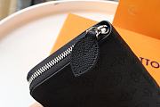 Louis Vuitton Zippy Wallet Mahina Leather M42616 Size 19x10cm - 3