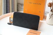 Louis Vuitton Zippy Wallet Mahina Leather M42616 Size 19x10cm - 4