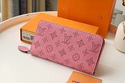 Louis Vuitton Zippy Wallet In Pink Mahina Leather M42616 Size 19x10cm - 1