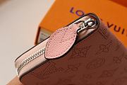 Louis Vuitton Zippy Wallet In Dusty Pink Mahina Leather M42616 Size 19x10cm - 2