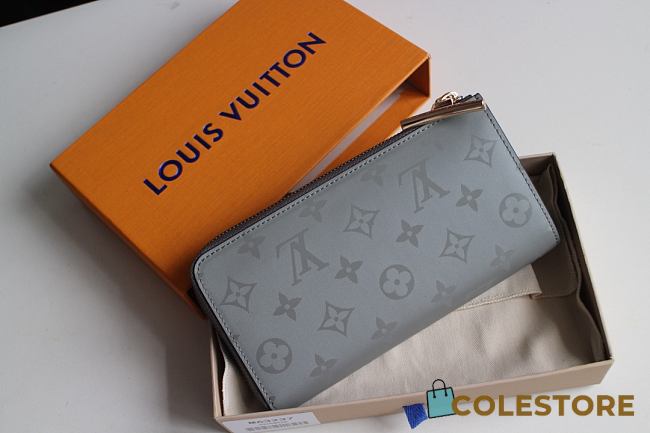 Louis Vuitton Zippy Wallet Monogram Titanium M63237 Size 19x10.5x2.5cm - 1