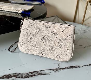 Louis Vuitton Key Pouch Mahina Leather In White M69508 Size 13.8X9X1.5cm