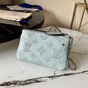Louis Vuitton Key Pouch Mahina Leather In Blue M69508 Size 13.8X9X1.5cm - 5