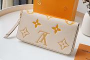 Louis Vuitton Zipper Wallet Saffron Yellow M80402 Size 19.5x10.5x 2.5cm - 5