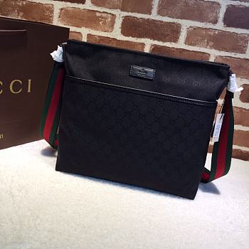 Gucci GG Supreme Messenger Style In Black ‎474137 