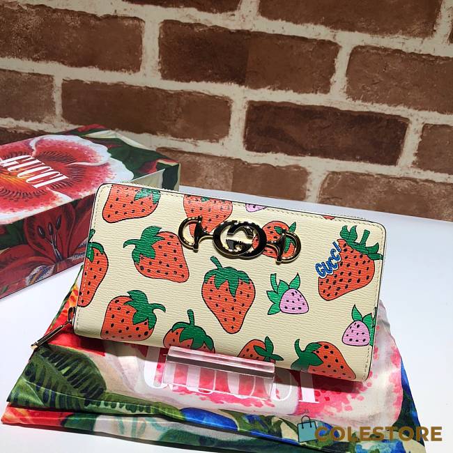 Gucci Zumi Grainy Leather Around Wallet Strawberry 570661 Size 19x103.5cm - 1