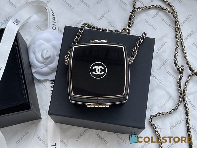 Chanel Runway Compact Powder Minaudiere Resin Plexiglass Box Bag Black  - 1