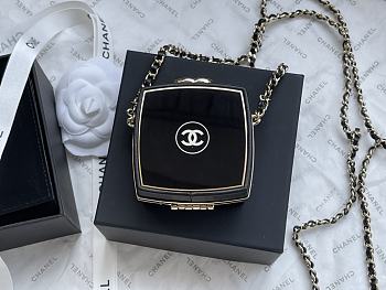 Chanel Runway Compact Powder Minaudiere Resin Plexiglass Box Bag Black 