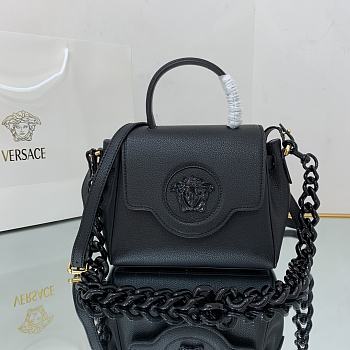 Versace La Medusa Handbag In Black DBFI0 Size 20x10x17cm 