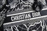 Dior Medium Lady D-Lite Black&White Handbag 44532 Size 24x20x11cm - 5