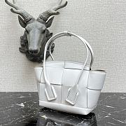 Bottega Veneta Mini Arco Tote Bag In White 60060 Size 29x17.5x17cm - 2