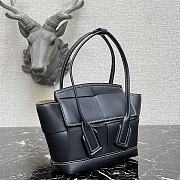 Bottega Veneta Mini Arco Tote Bag In Black 60060 Size 29x17.5x17cm - 2