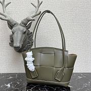 Bottega Veneta Mini Arco Tote Bag In Grey Green 60060 Size 29x17.5x17cm - 6