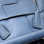 Bottega Veneta Mini Arco Tote Bag In Blue 60060 Size 29x17.5x17cm - 2