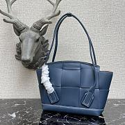 Bottega Veneta Mini Arco Tote Bag In Blue 60060 Size 29x17.5x17cm - 3