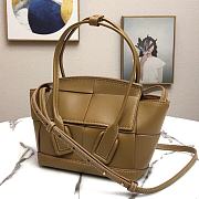 Bottega Veneta Mini Arco Tote Bag In Brown 60060 Size 29x17.5x17cm - 3