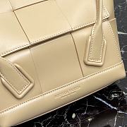 Bottega Veneta Mini Arco Tote Bag In Light Blue 60060 Size 29x17.5x17cm - 3