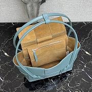 Bottega Veneta Mini Arco Tote Bag In Sky Blue 60060 Size 29x17.5x17cm - 4