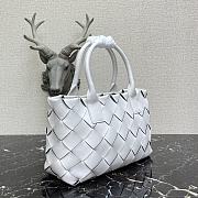 Botega Venetta Body Bag 44091 Size 23x33x12cm - 4