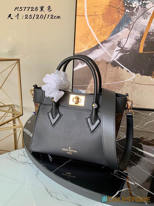 Louis Vuitton On My Side High End Leather M53823 Size 25x20x12cm - 1
