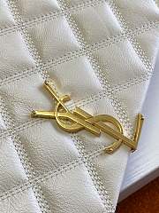 YSL Becky Chain Shoulder Bag In White Quilted Leather 65077 Size: 25x17x7cm - 5