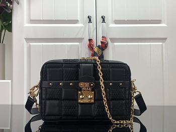 Louis Vuitton Troca Handlebag In Black M59116 Size 22x15x6cm