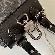Louis Vuitton Mini Steamer Pouch M00340 Size 9.5x9.5cm - 4