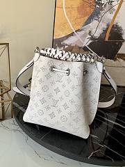 Louis Vuitton Muria Mahina Calfskin Monogram Bag 25cm - 4