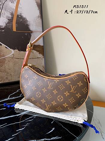 Louis Vuitton Croissant Monogram Bag M51511 Size 27x7x13cm