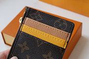Louis Vuitton Cute Donald Duck Coin Card In Brown - 4