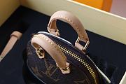 Louis Vuitton Cute Puppy Coin Purse - 6