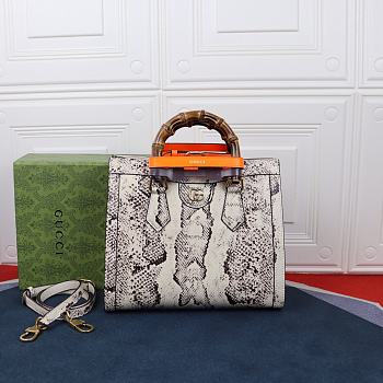 Gucci Diana Small Python Bag 660195 Size 27x24x11cm