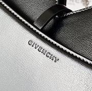 Givenchy Small Cut Out With Black Shoulder Bag BB50G Size 28cm  - 2