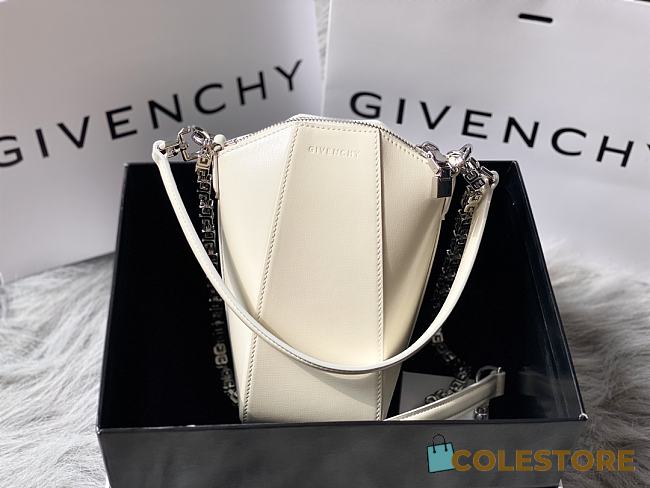 Givenchy Antigona Lock In White 23813 Size 20x10x8.5cm - 1