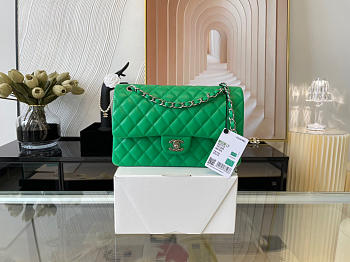 Chanel Classic Flap Bag In Green Calfskin Quilted Leather Size 25.5cm
