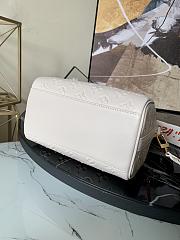 Louis Vuitton Bandouliere In White M58736 Size 22x19x13cm - 6