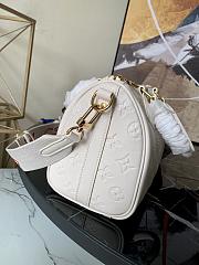 Louis Vuitton Bandouliere In White M58736 Size 22x19x13cm - 4