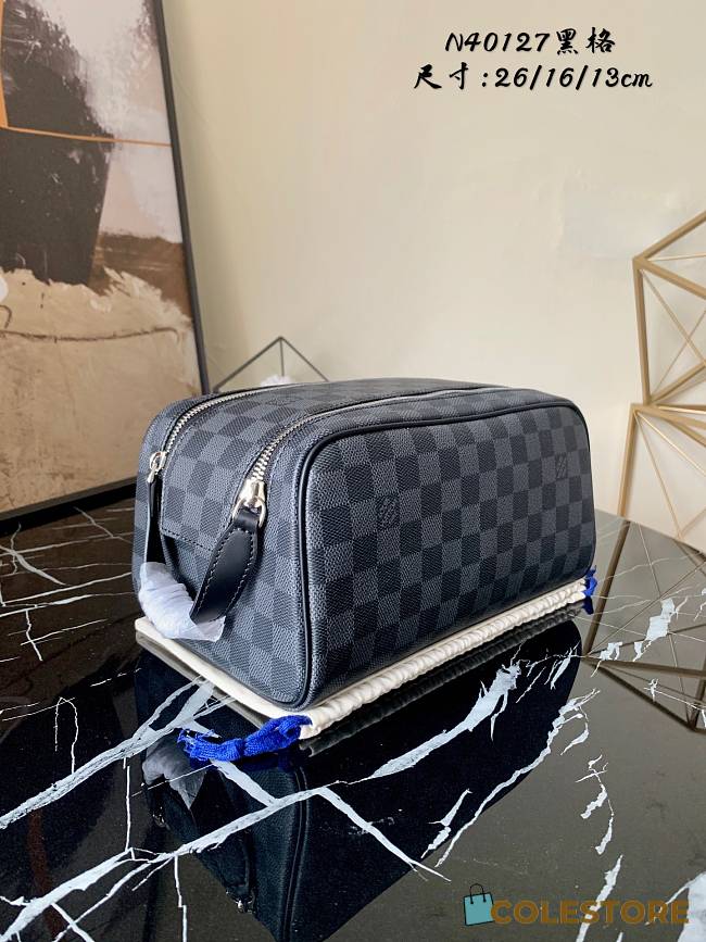 Louis Vuitton Dopp Kit Toilet Pouch Damier N40127 Size 26x16x13cm - 1