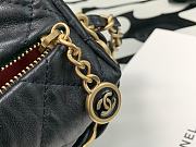Chanel Hobo Bag 2021 Size 13x19x7cm - 6