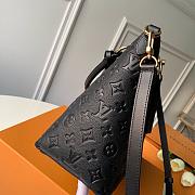 Louis Vuitton V Tote MM Monogram Handbag In Black M44884 Size 36x27x16cm - 3